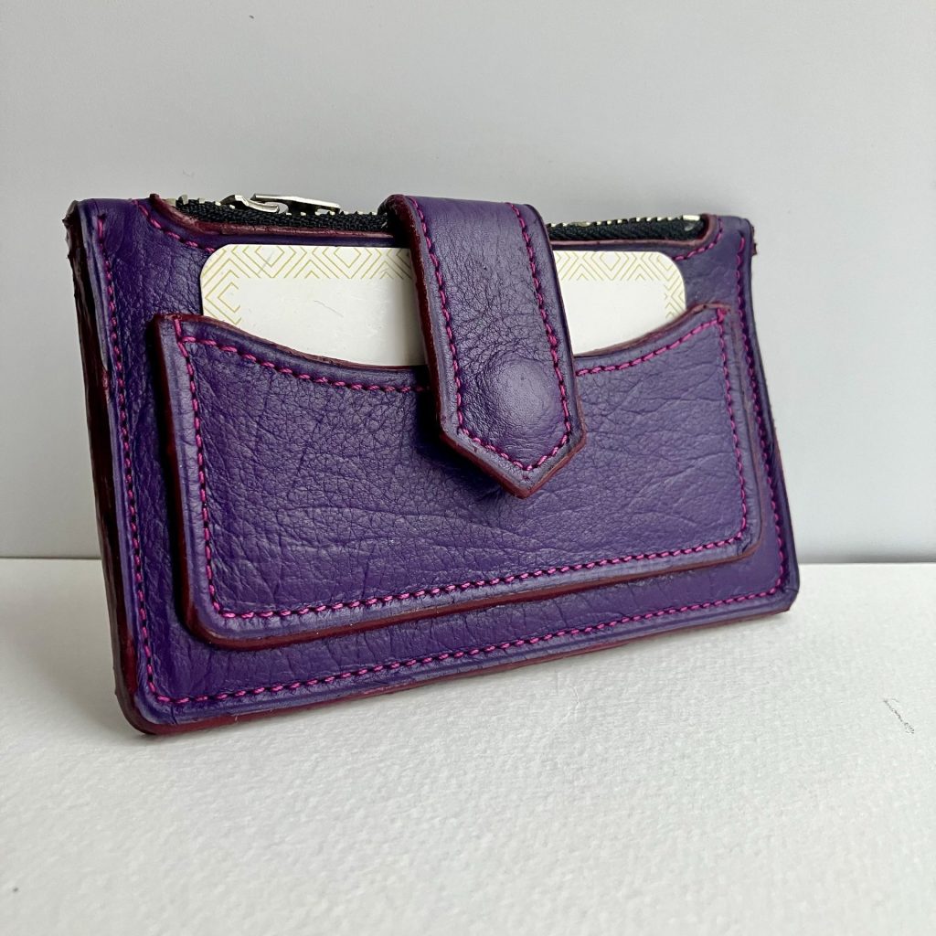 porte-monnaie, porte-cartes en cuir violet